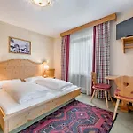 Almrausch Hotel