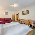 Almrausch Hotel Neustift im Stubaital