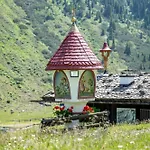 Almrausch Neustift im Stubaital