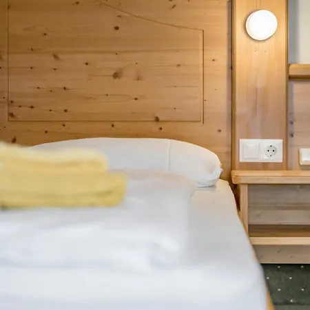 Almrausch Hotel Neustift im Stubaital