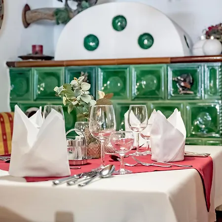 Hotel Almrausch Neustift im Stubaital