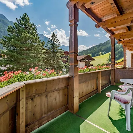 Almrausch 3* Нойштифт-им-Штубайталь