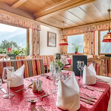 Almrausch Hotel Neustift im Stubaital