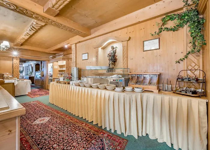 Отель Almrausch 3*